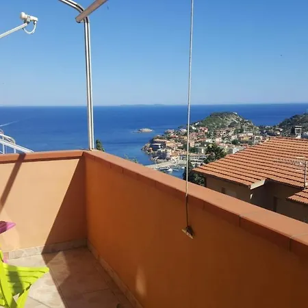 Apartment Isola Del Giglio Casa Nico E Casa Camilla Monticello Giglio Porto Giglio Castello